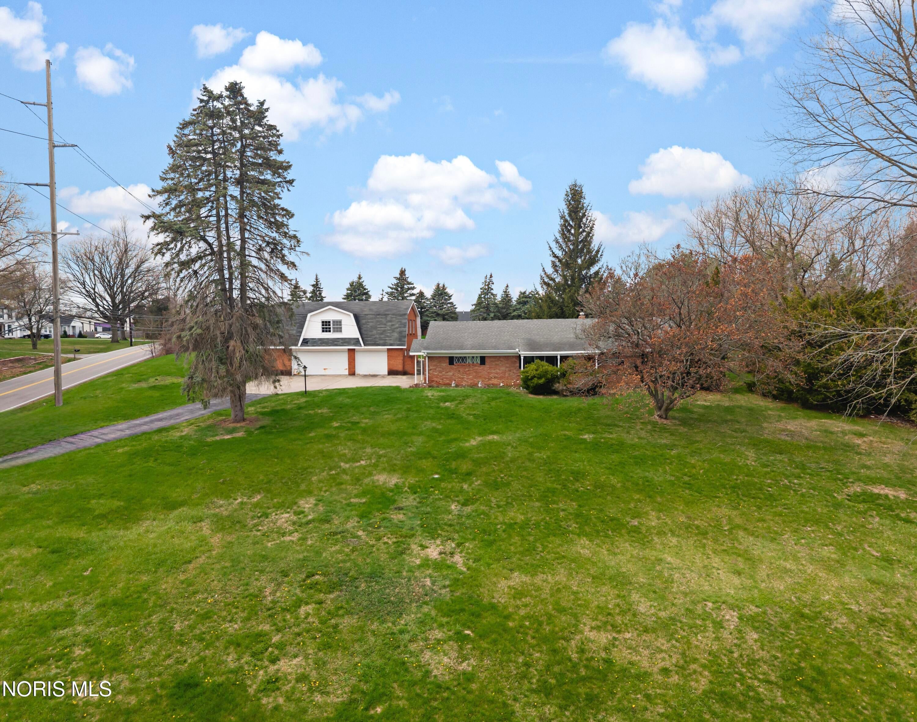 6460 North River Road Waterville, OH 43566 - Photo 4 of 12 DJI_20260409133013_0210_D