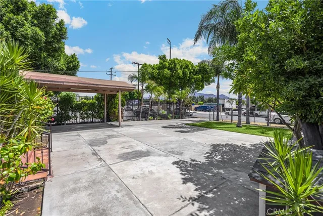 a view of a porch with furniture