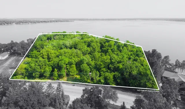 $1,250,000 | 798 South Shore Drive, Detroit Lakes, MN 56501