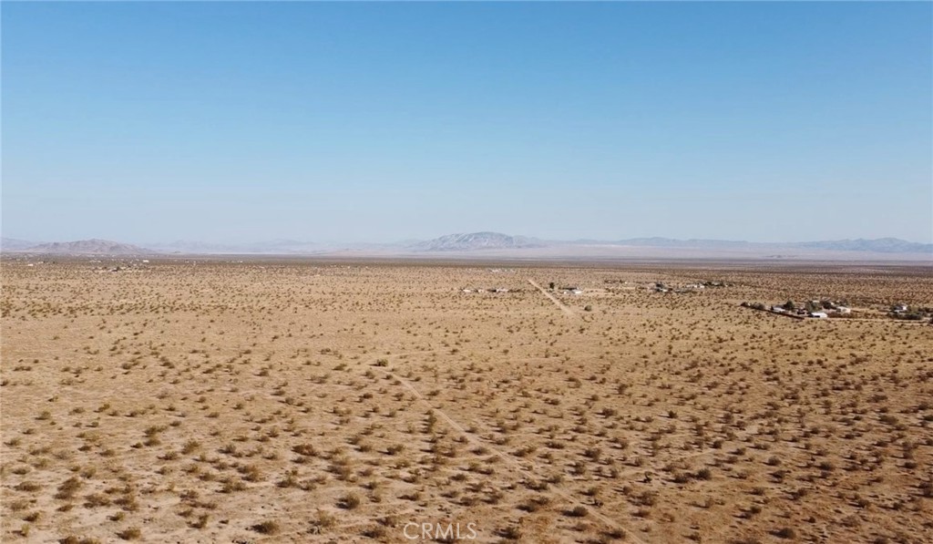 0 Border Avenue Joshua Tree, CA 92252 - Photo 4 of 12 a view of an ocean