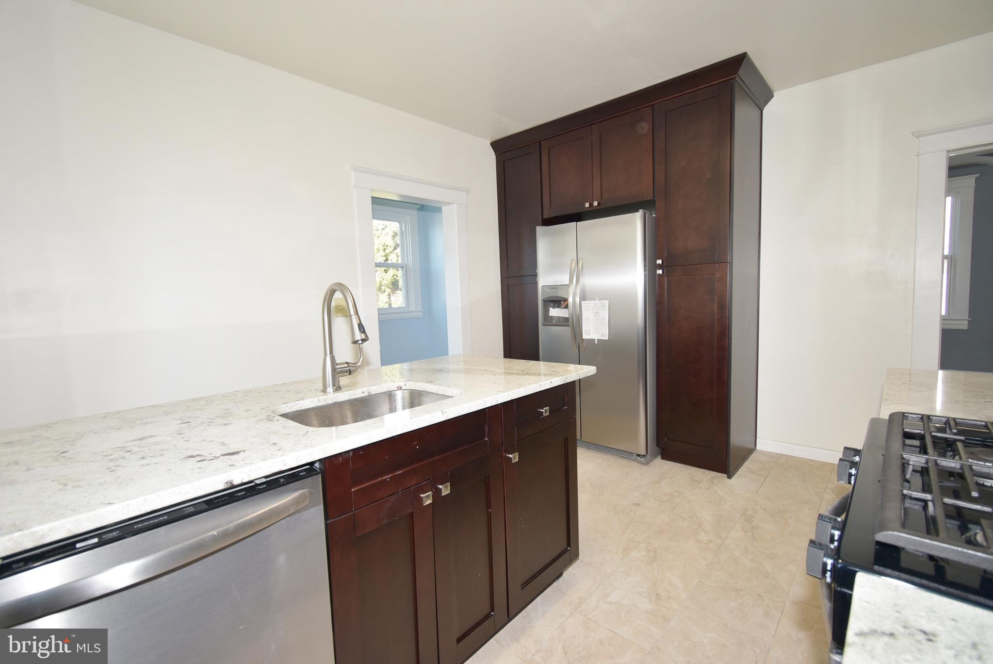 1418 Sulphur Spring Road Baltimore, MD 21227 - Photo 18 of 24 Kitchen