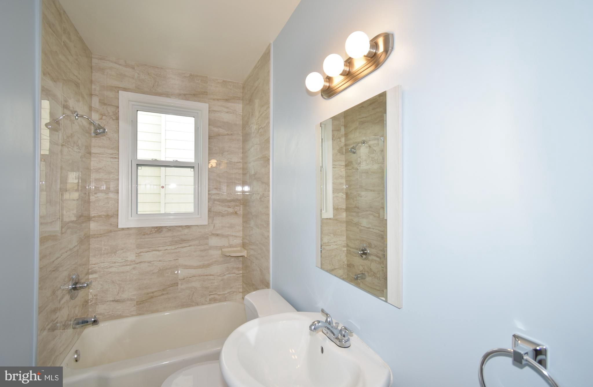 1418 Sulphur Spring Road Baltimore, MD 21227 - Photo 20 of 24 Full Bath