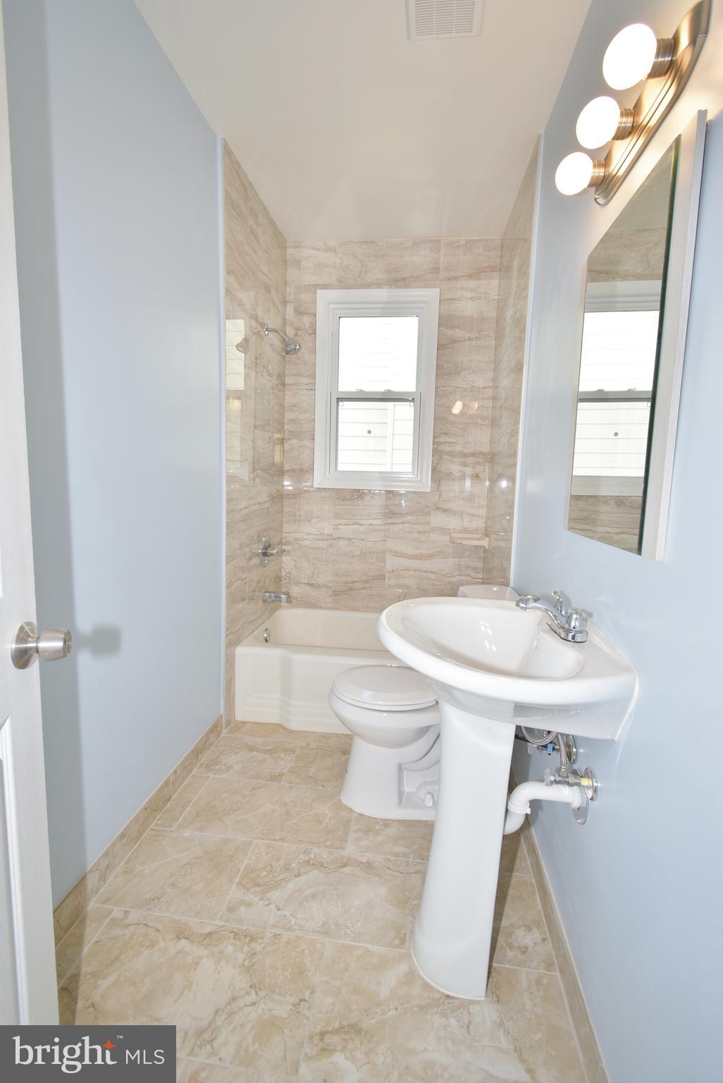 1418 Sulphur Spring Road Baltimore, MD 21227 - Photo 21 of 24 Full Bath
