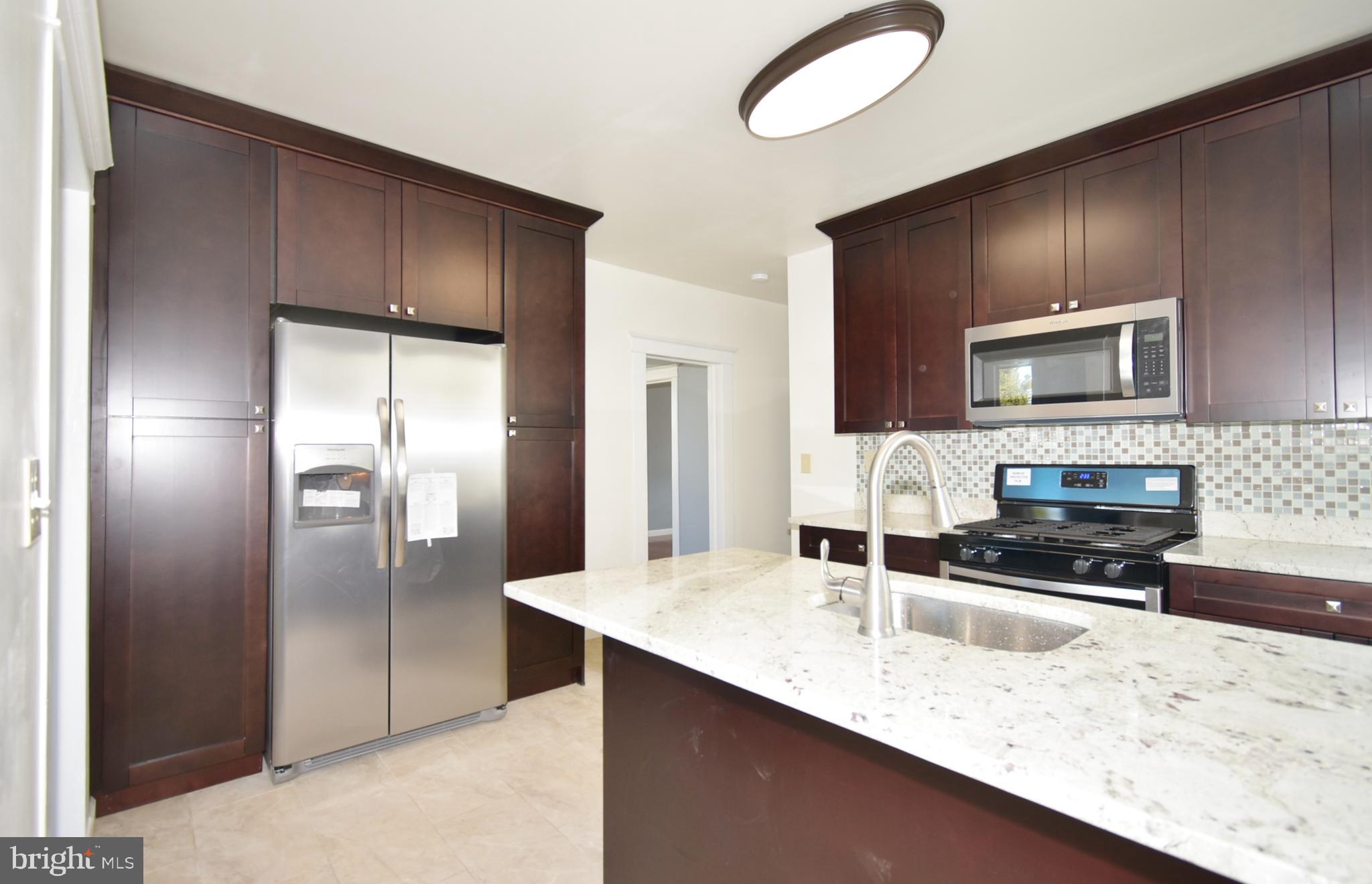 1418 Sulphur Spring Road Baltimore, MD 21227 - Photo 10 of 24 Kitchen