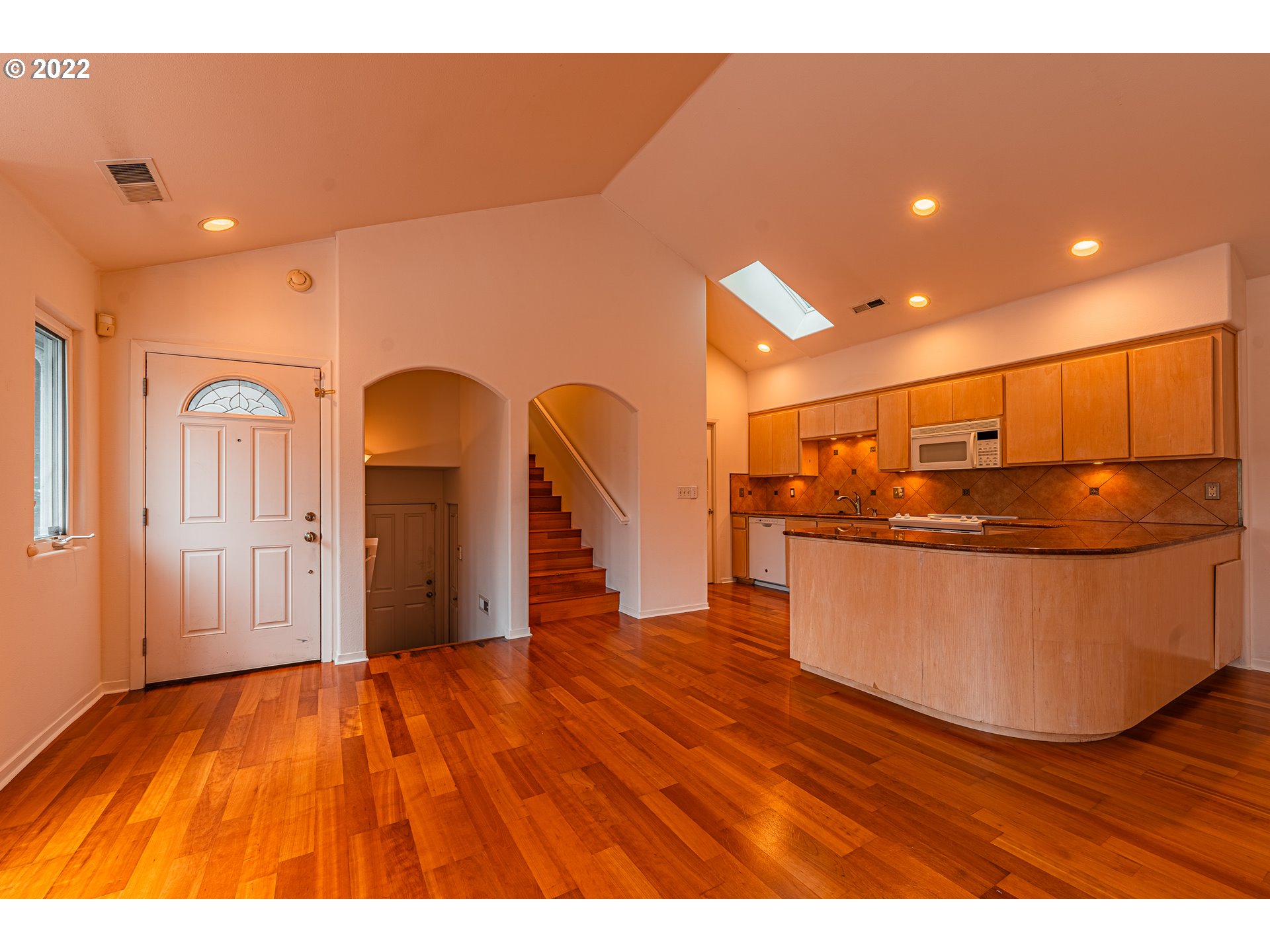 975 Sunset Drive Springfield, OR 97477 - Photo 9 of 30 a view of a room with wooden floor
