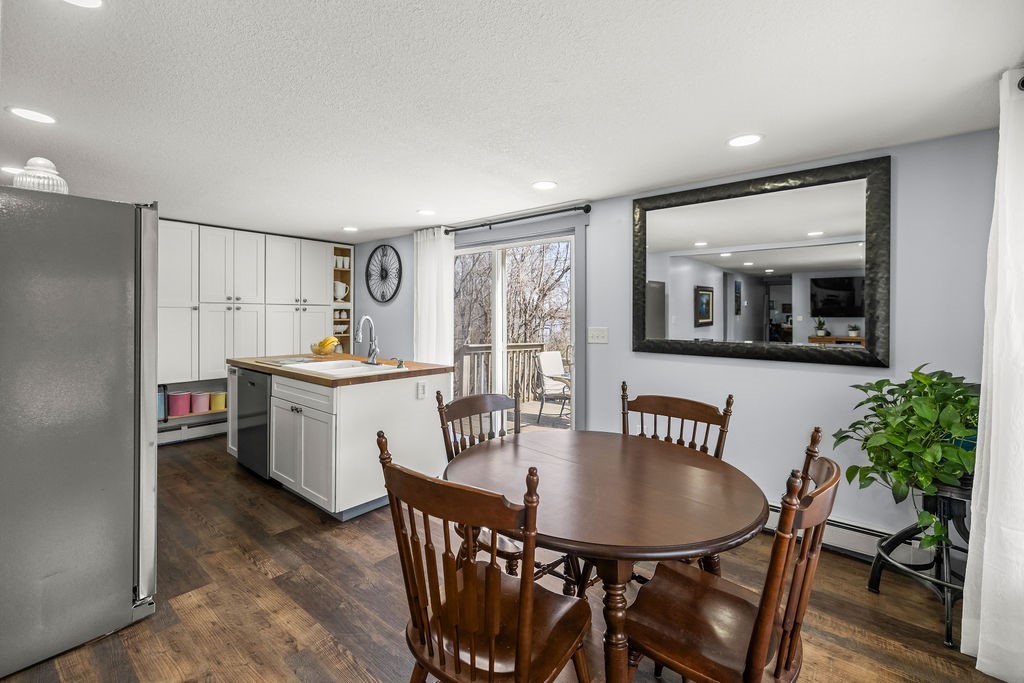2330 South Shores Drive Decatur, IL 62521 - Photo 12 of 42 Gallery Image 12