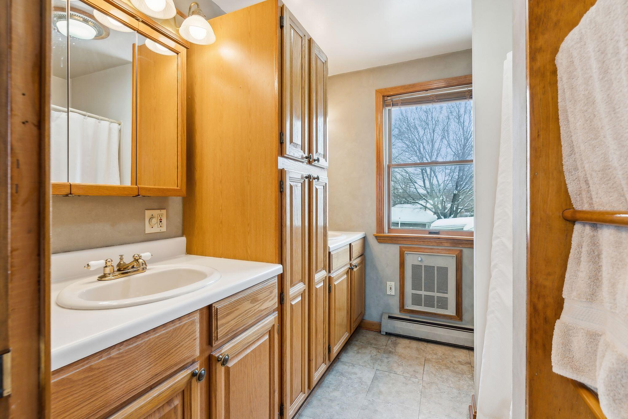 33 Ridgeway Avenue Sanford, ME 04073 - Photo 23 of 42 36_DSC01689