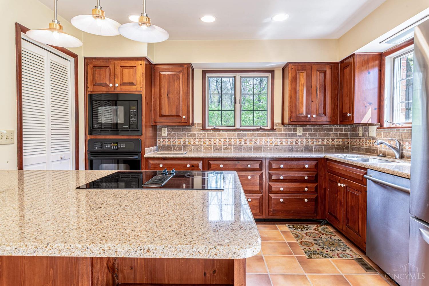 6944 Five Mile Road Cincinnati, OH 45230 - Photo 14 of 50 Gallery Image 14