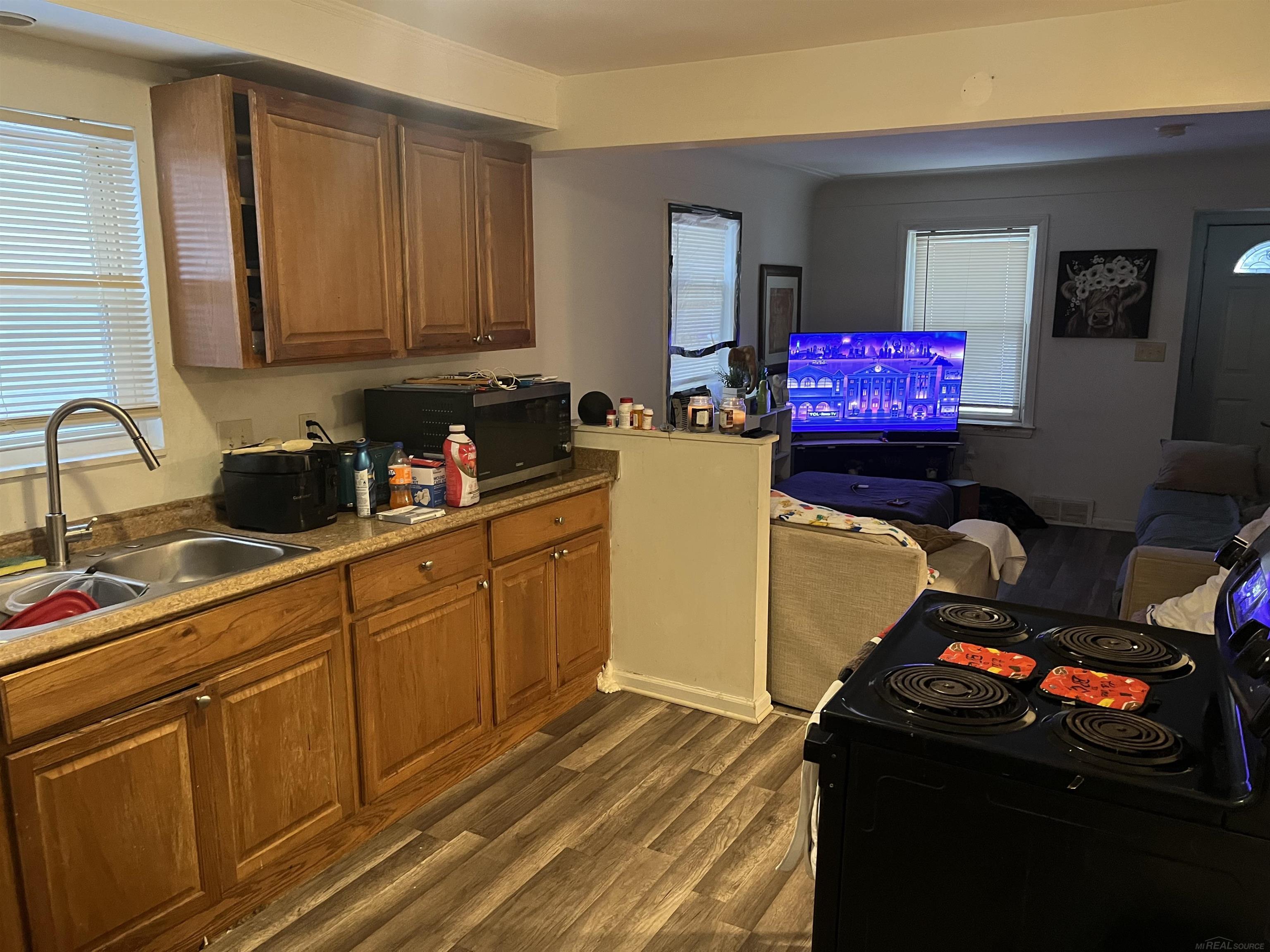 21548 Doepfer Road Warren, MI 48091 - Photo 11 of 29