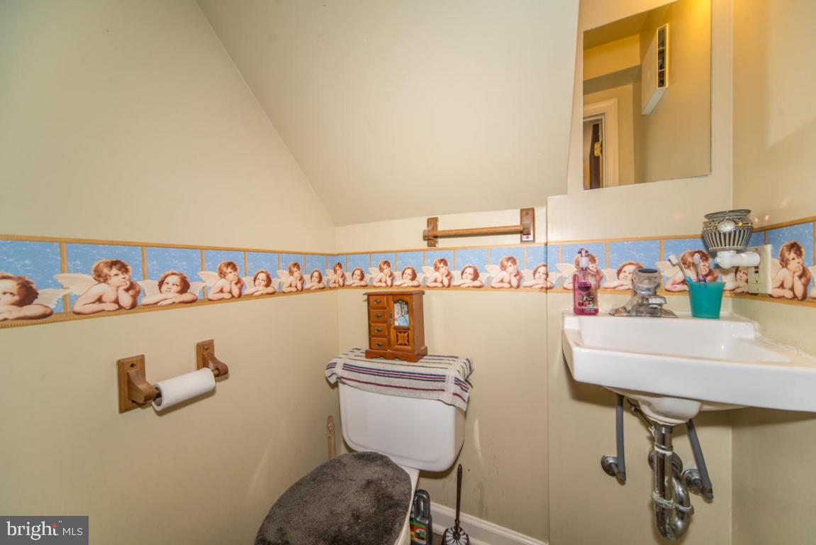 1589 North Reading Road Stevens, PA 17578 - Photo 16 of 25 Gallery Image 16
