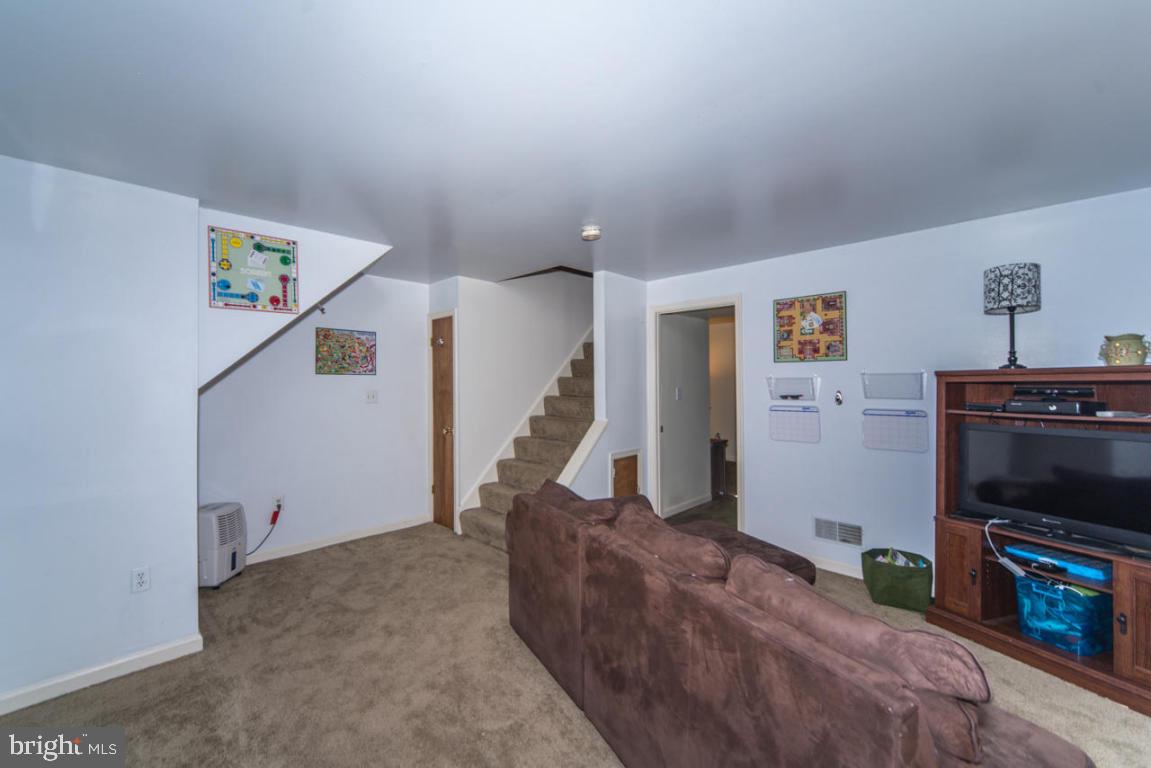 1589 North Reading Road Stevens, PA 17578 - Photo 18 of 25 Gallery Image 18