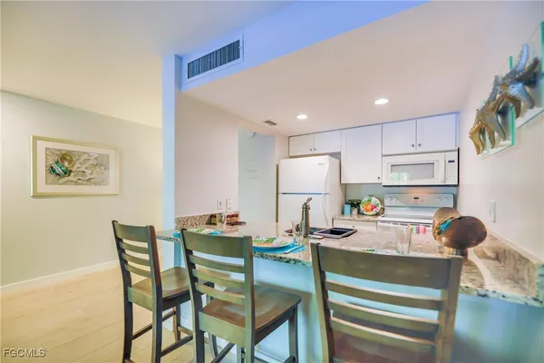$284,000 | 3117 Tennis Villas, Captiva, FL 33924