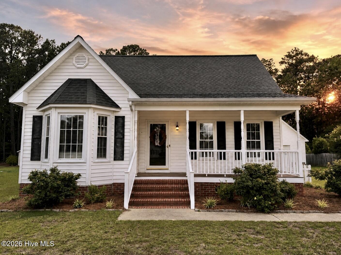 126 Edgewater Road Washington, NC 27889 - Photo 2 of 25 twilight