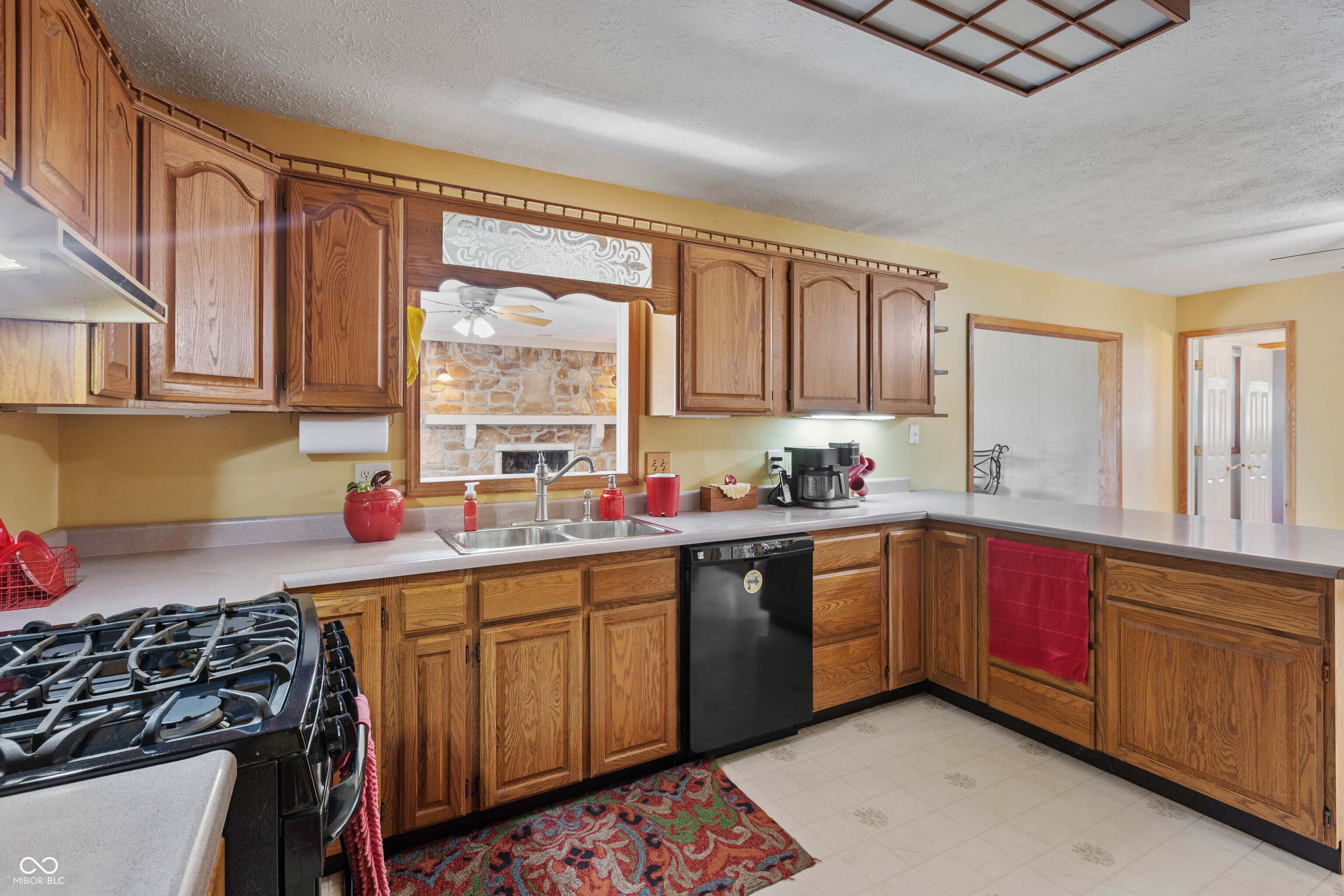 5150 Hickory Road Indianapolis, IN 46239 - Photo 11 of 57