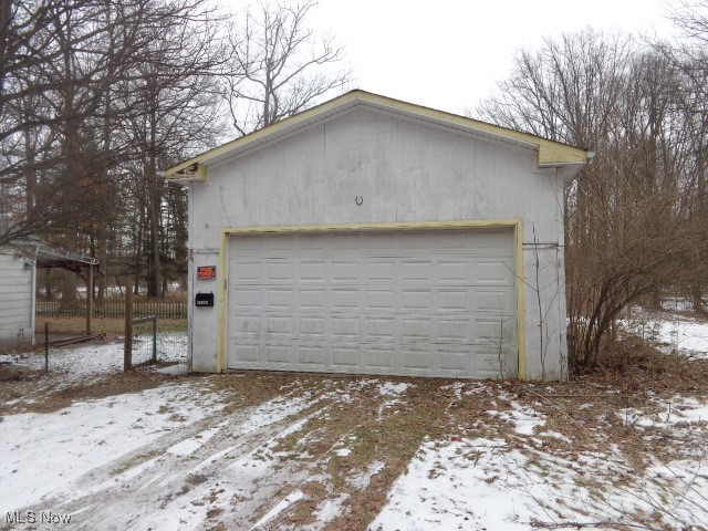 15153 Marks Road Strongsville, OH 44149 - Photo 23 of 27 Garage/Workshop