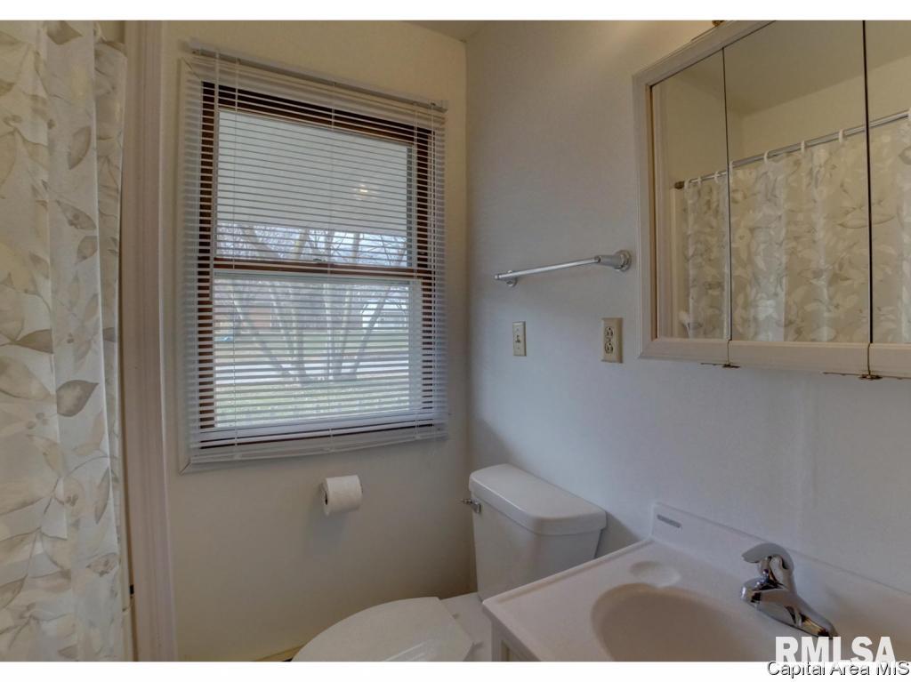 1740 North 32nd Street Springfield, IL 62702 - Photo 22 of 33
