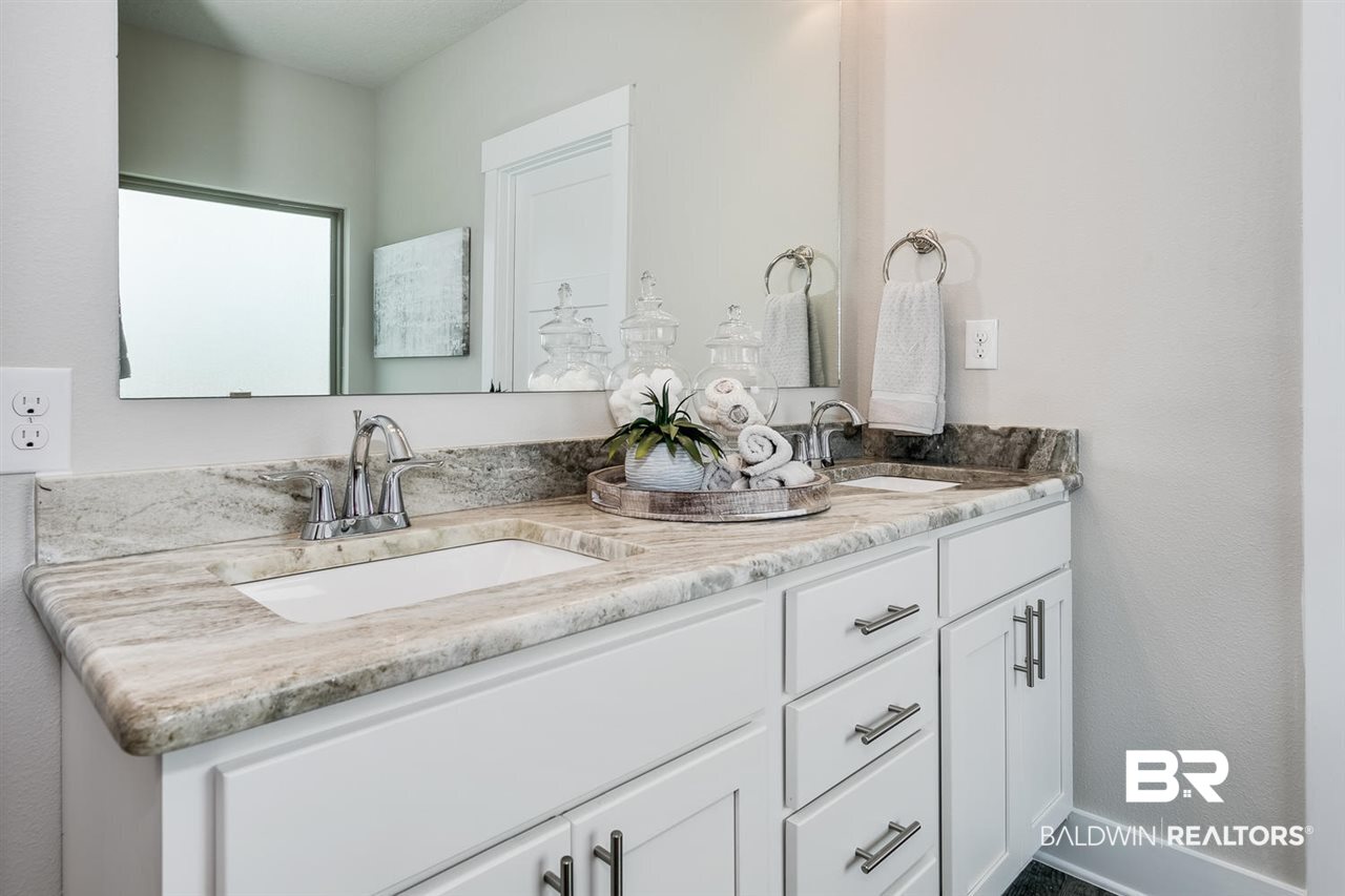 1725 South Pecan Street Foley, AL 36535 - Photo 15 of 30 Double Vanities