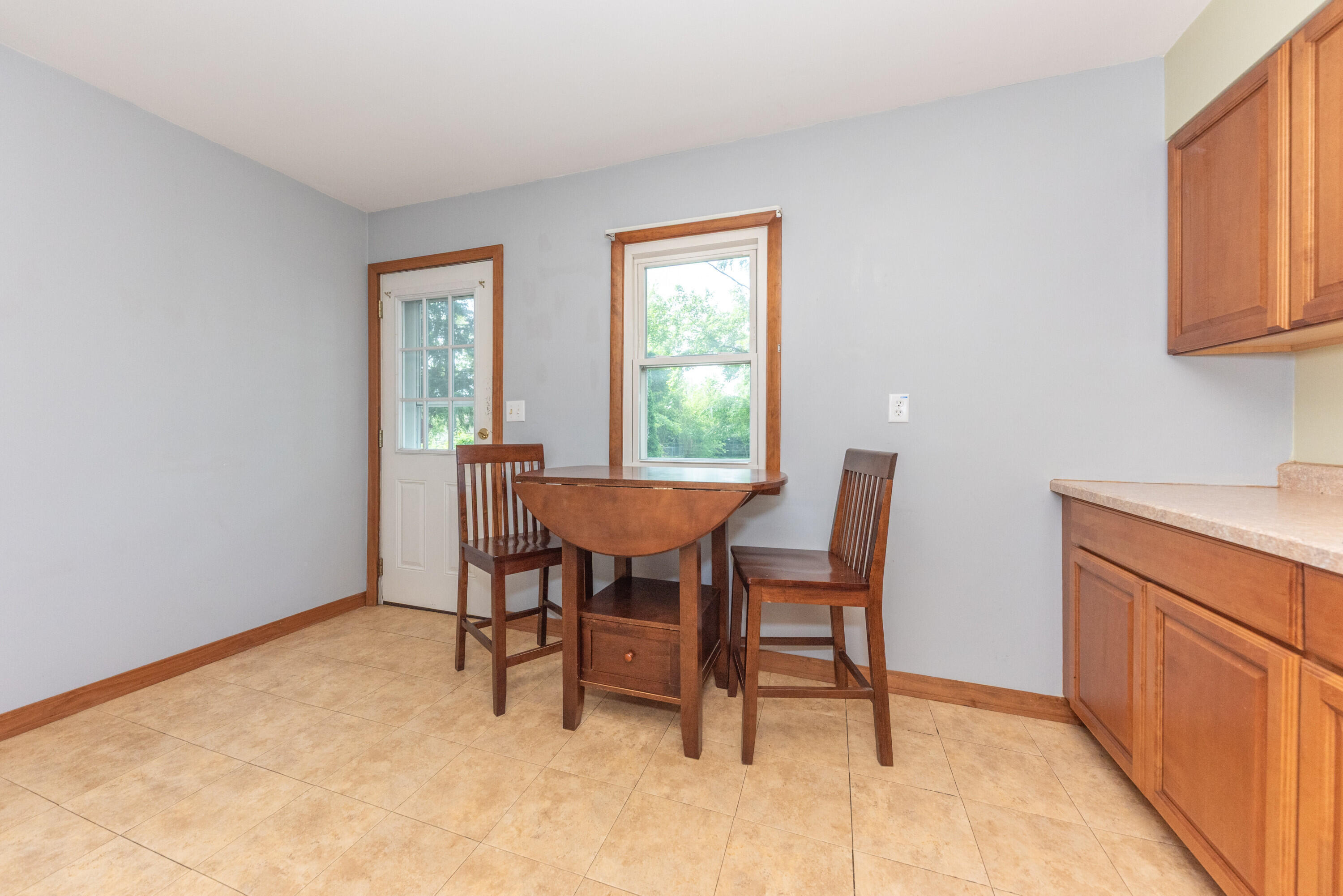 576 Allen Road Milan, MI 48160 - Photo 9 of 20 012_3