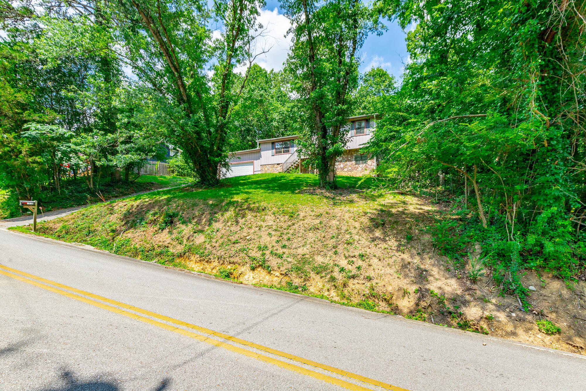 1315 Coffelt Road Hixson, TN 37343 - Photo 34 of 55 1315 Coffelt Road HD-31