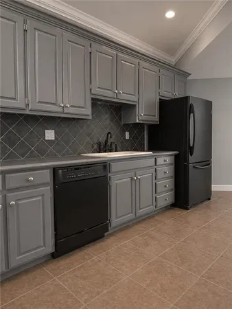 $1,250,000 | 601 Southwest Forestpark Lane, Lee's Summit, MO 64081