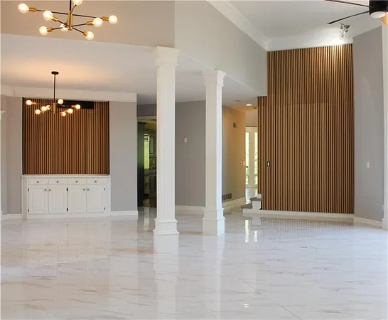 $1,250,000 | 601 Southwest Forestpark Lane, Lee's Summit, MO 64081