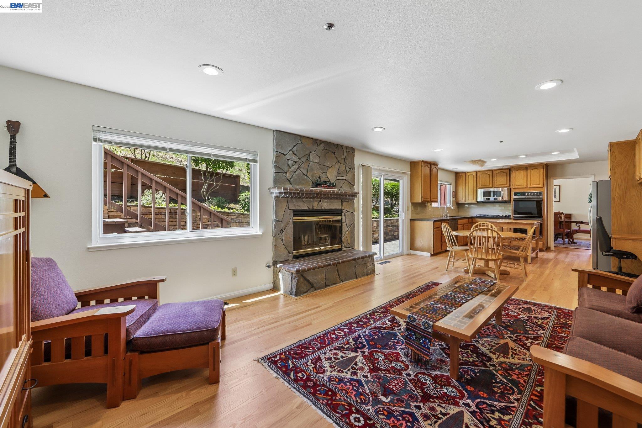 26 Oak Road Orinda, CA 94563 - Photo 13 of 58