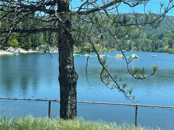 $550,000 | 24327-24327 Montreaux Drive, Crestline, CA 92325