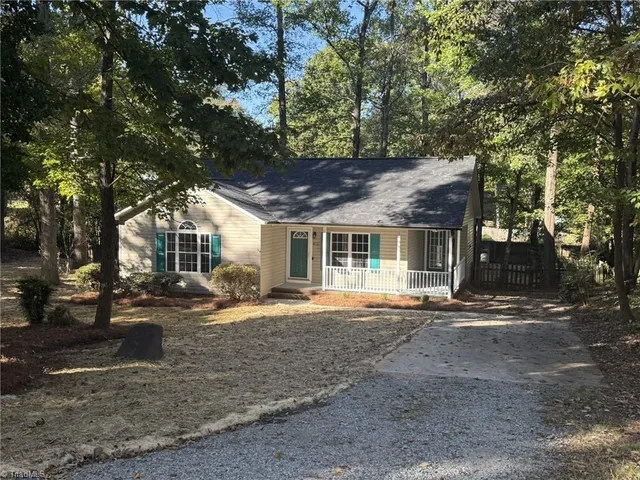 $285,000 | 8111 Oak Arbor Road, Greensboro, NC 27455