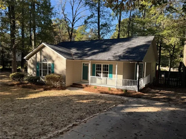 $285,000 | 8111 Oak Arbor Road, Greensboro, NC 27455