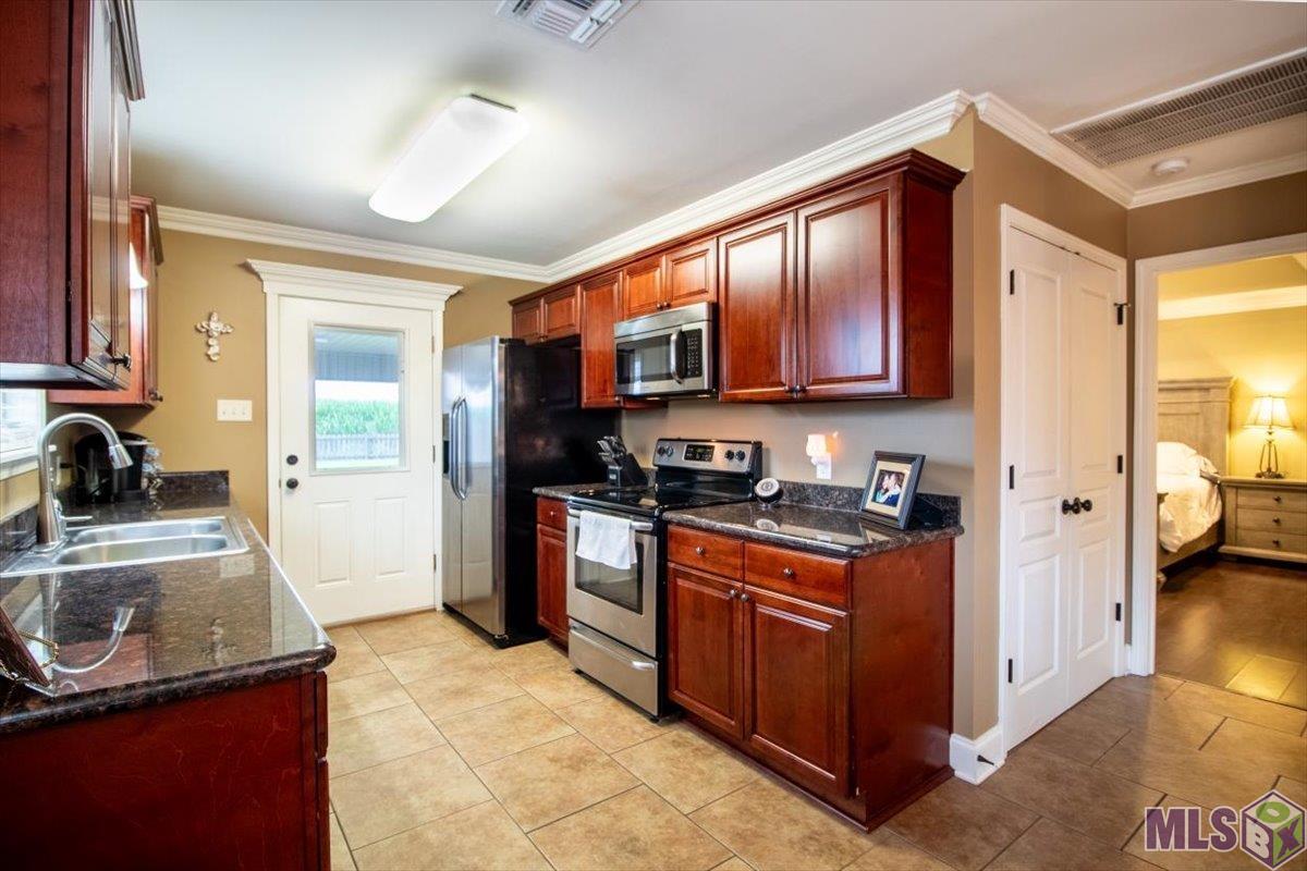 348 Landmark Drive Raceland, LA 70394 - Photo 8 of 14 Gallery Image 8
