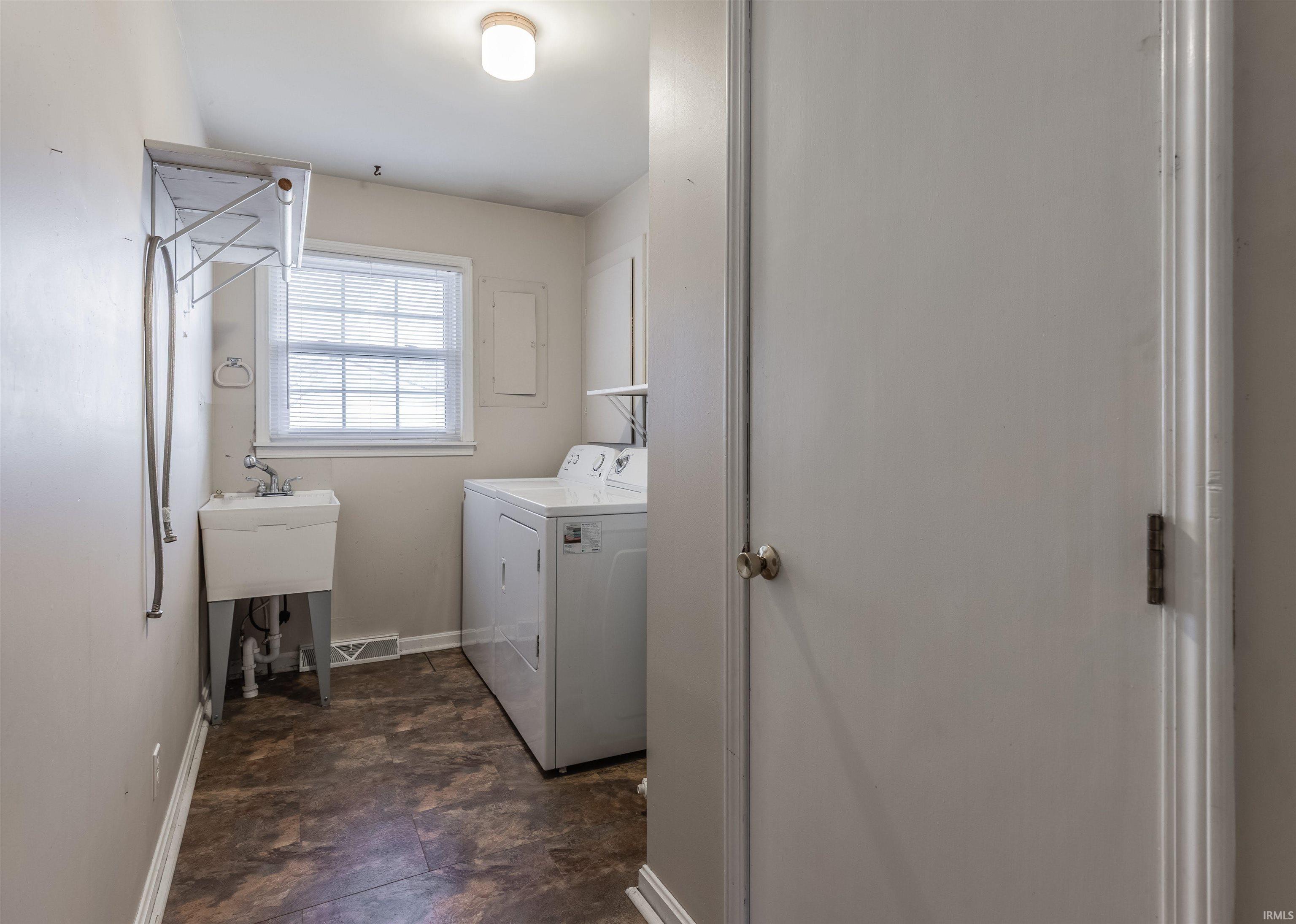 624 South 1st Street Princeton, IN 47670 - Photo 24 of 35