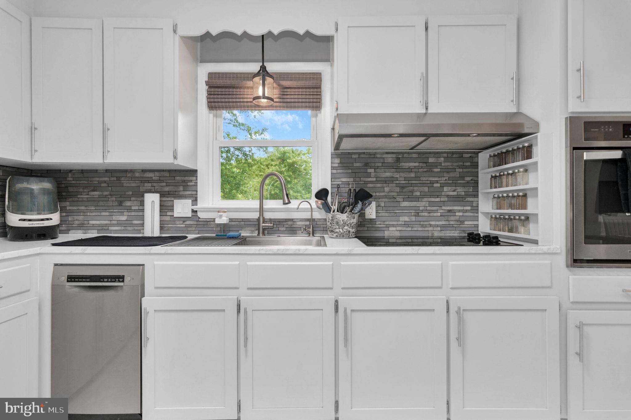 204 Richards Ferry Road Fredericksburg, VA 22406 - Photo 13 of 61 Kitchen