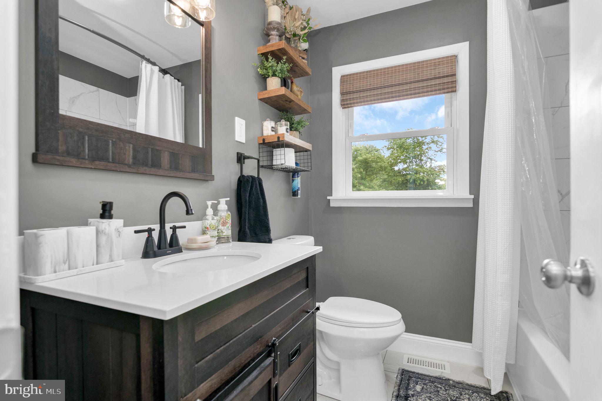 204 Richards Ferry Road Fredericksburg, VA 22406 - Photo 28 of 61 Main level Bath