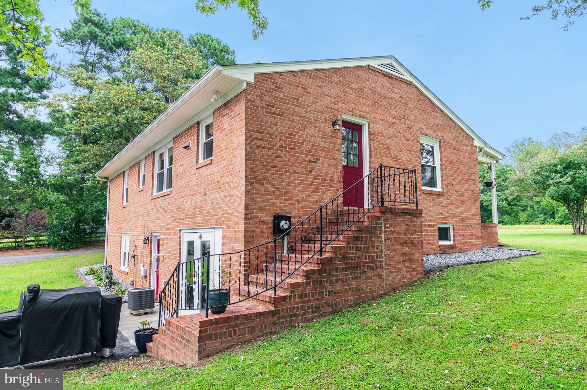 204 Richards Ferry Road Fredericksburg, VA 22406 - Photo 55 of 61 Exterior- Side