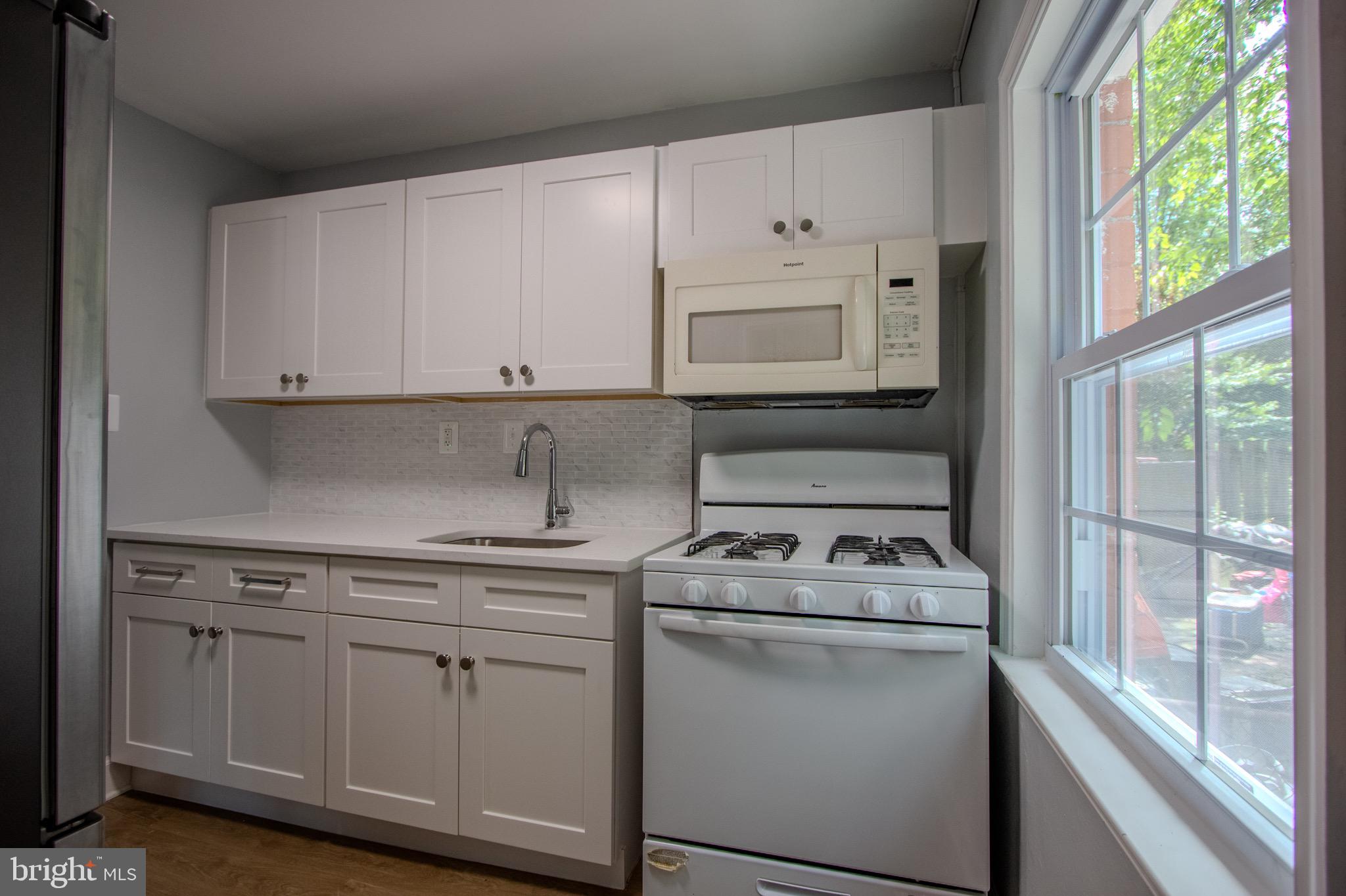 714 Four Mile Road Alexandria, VA 22305 - Photo 8 of 22