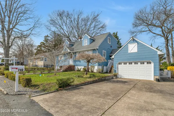 $499,000 | 740 Marys Drive, Brick, NJ 08723