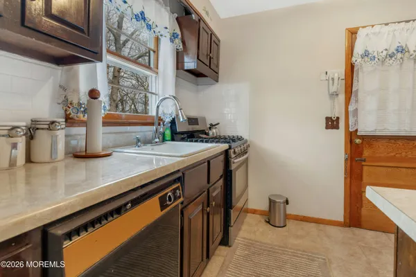 $499,000 | 740 Marys Drive, Brick, NJ 08723