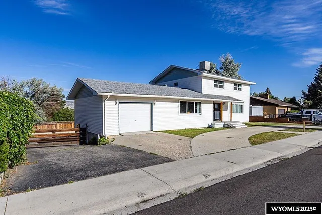 $425,000 | 230 Jade Street, Rock Springs, WY 82901