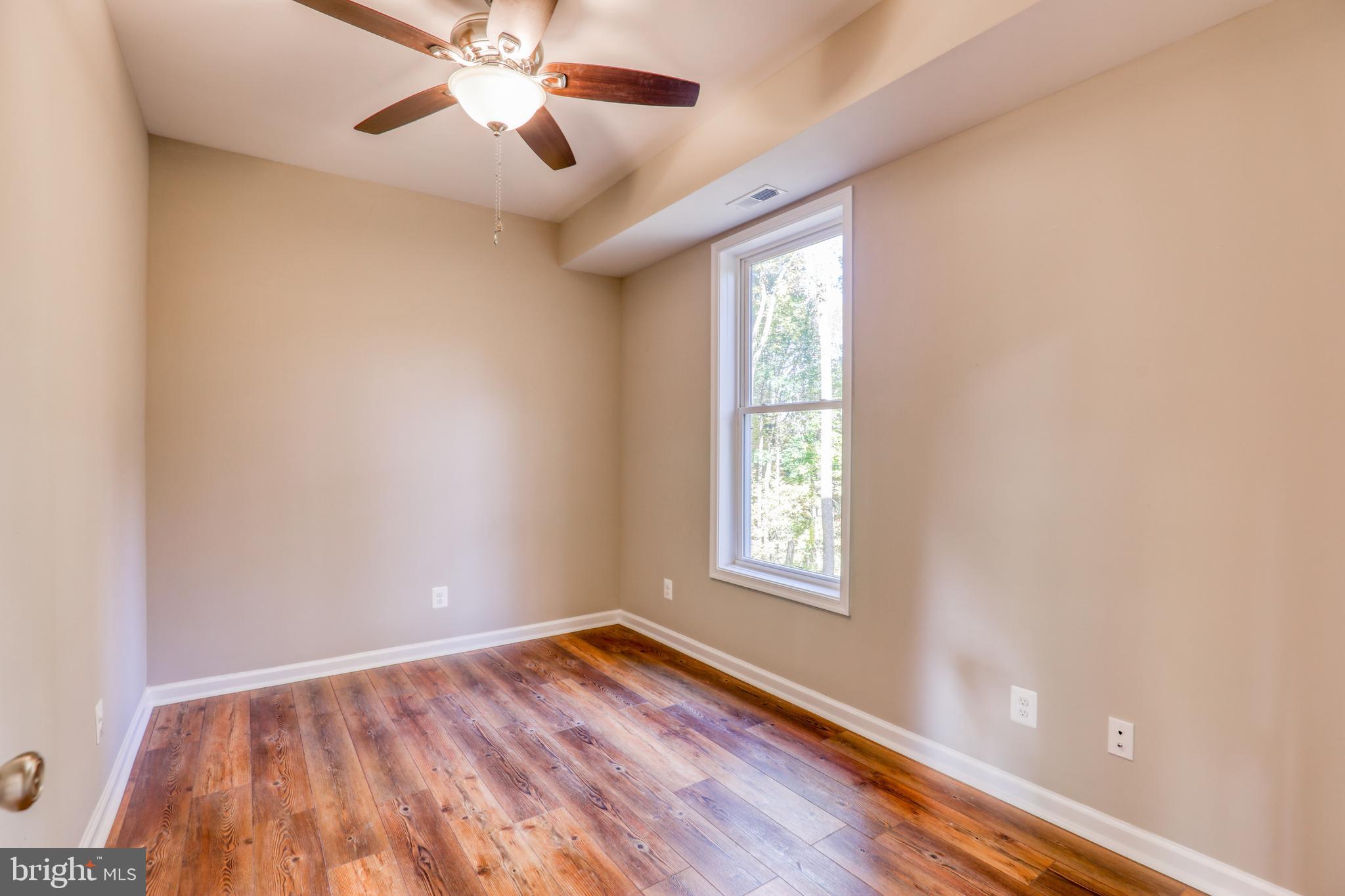 139 Seminole Road Chester Gap, VA 22623 - Photo 18 of 37