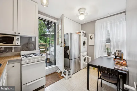 $695,000 | 124 East Chestnut Hill Avenue, Philadelphia, PA 19118