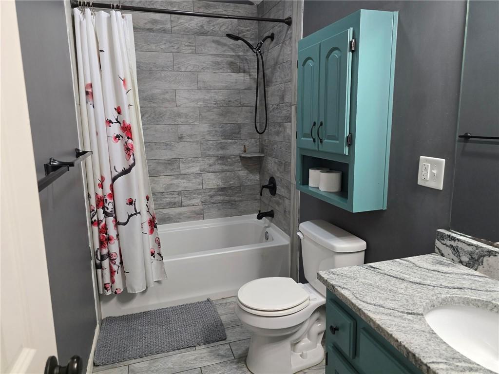 22301 Parallel Road Tonganoxie, KS 66086 - Photo 11 of 20