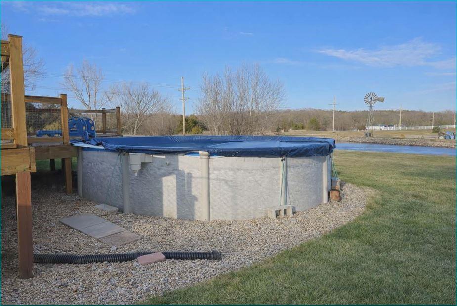 22301 Parallel Road Tonganoxie, KS 66086 - Photo 15 of 20