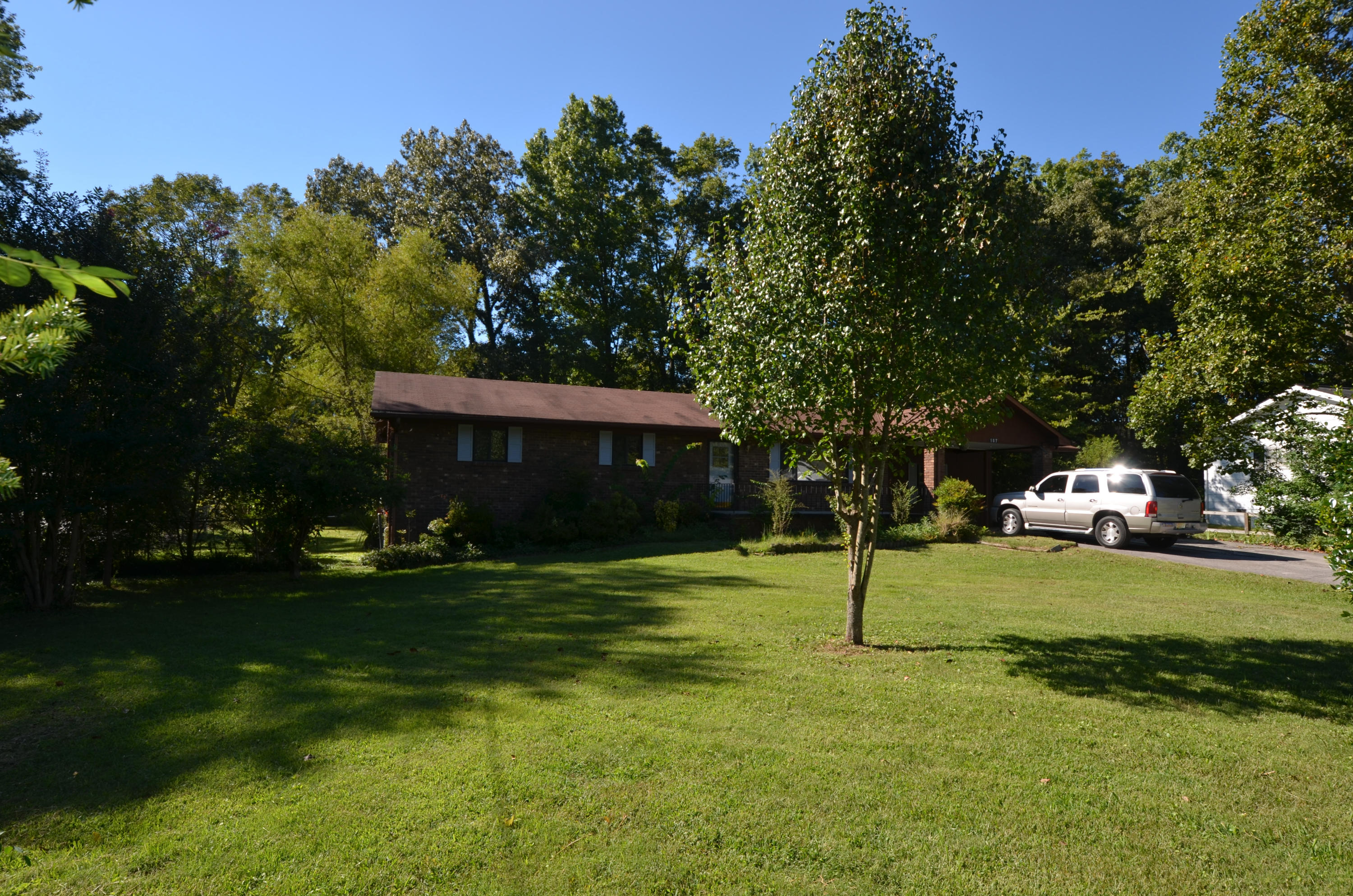 107 Culver Road Oak Ridge, TN 37830 - Photo 2 of 17 DSC_1026