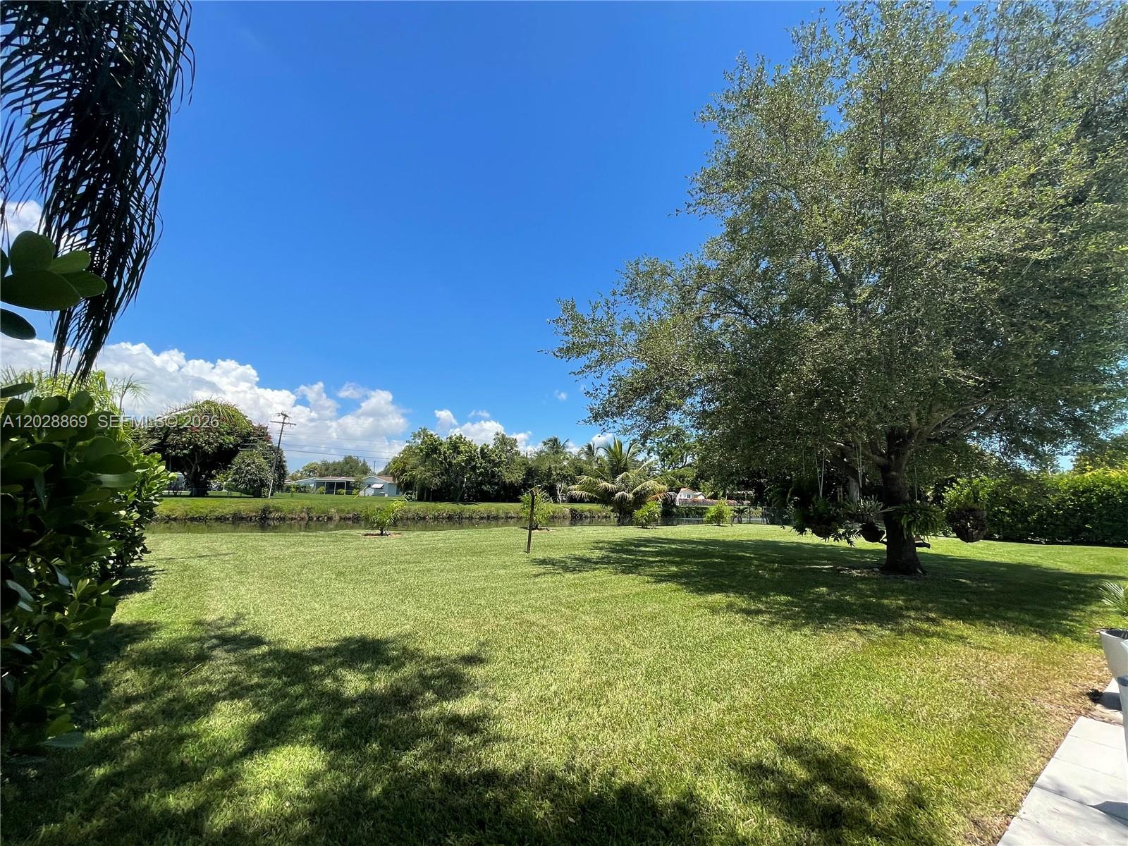 9121 Southwest 85th Street Miami, FL 33173 - Photo 11 of 52