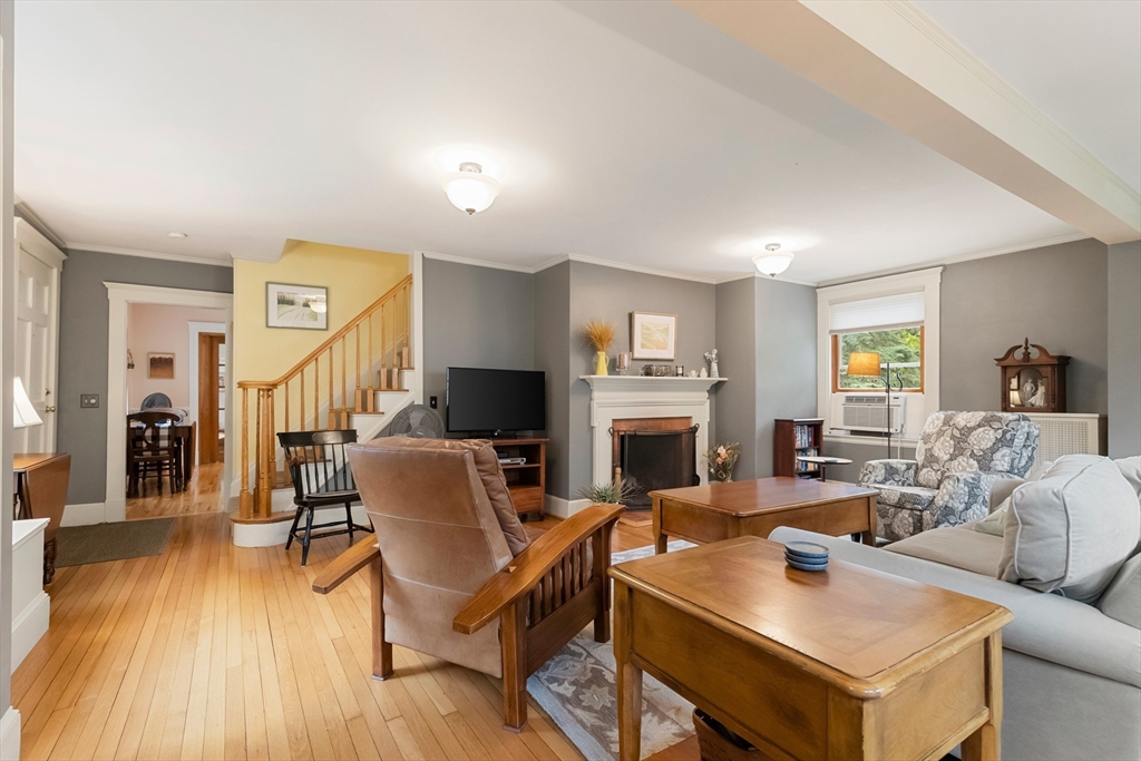 115 Aspen Road Swampscott, MA 01907 - Photo 9 of 36 Gallery Image 9