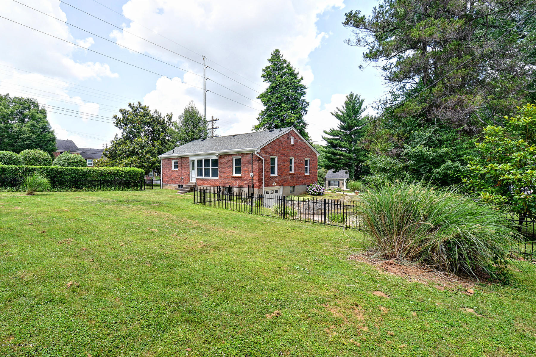 3900 Brownlee Road Louisville, KY 40207 - Photo 29 of 37 brown lee by C W Davis0035