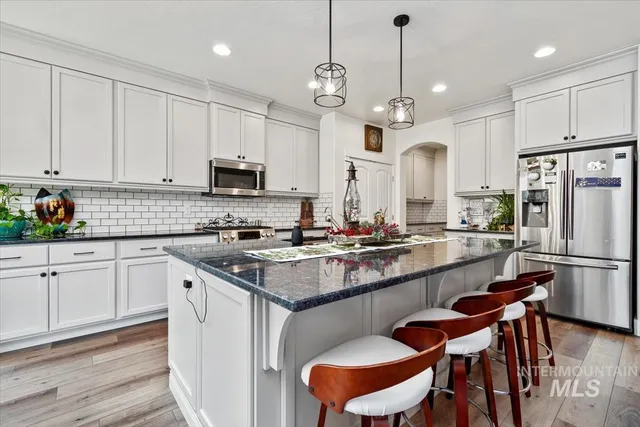 $960,000 | 20530 North Shepherds Pie Way, Boise, ID 83714