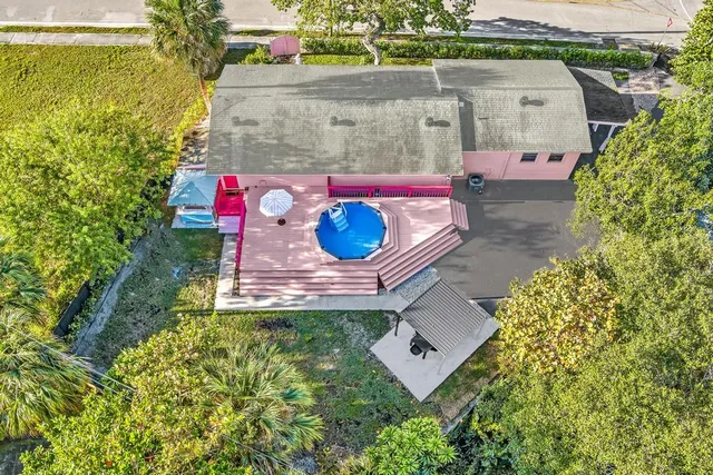 $5,000 | 917 Market Street, West Palm Beach, FL 33401