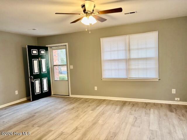 1708 Farm Gate Road Kinston, NC 28504 - Photo 3 of 16 living room