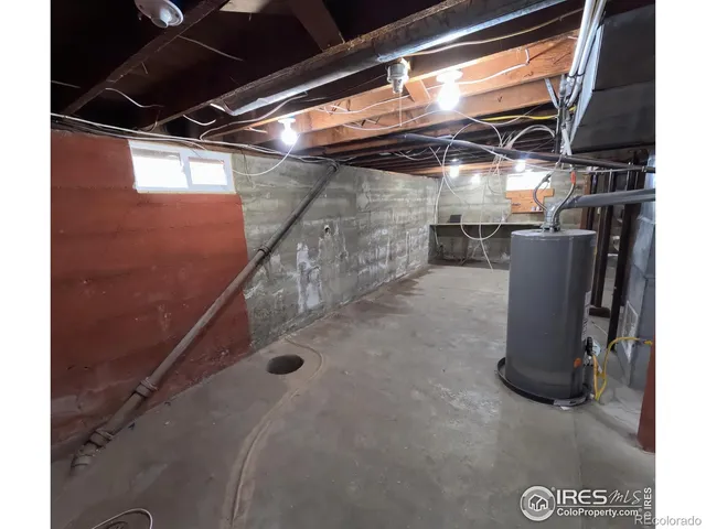 a view of backyard of house